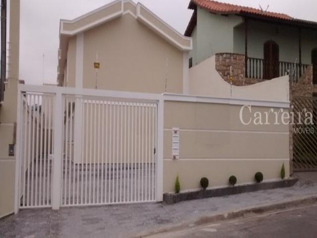 Casa à venda com 3 quartos, 64m² - Foto 1