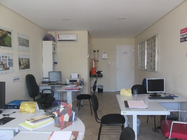 Conjunto Comercial-Sala para alugar com 1 quarto, 31m² - Foto 1