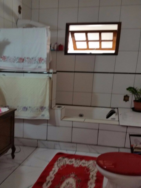 Casa à venda com 3 quartos, 200m² - Foto 22