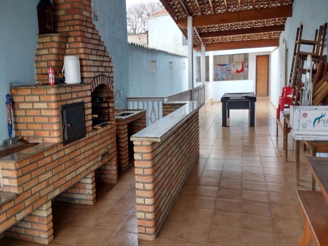 Casa para alugar com 3 quartos, 250m² - Foto 9