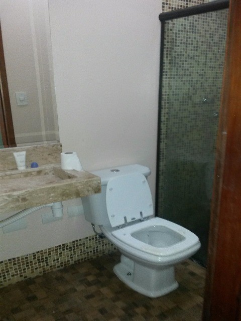 Casa para alugar com 3 quartos, 250m² - Foto 18