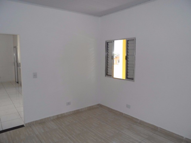 Casa para alugar com 1 quarto, 45m² - Foto 2