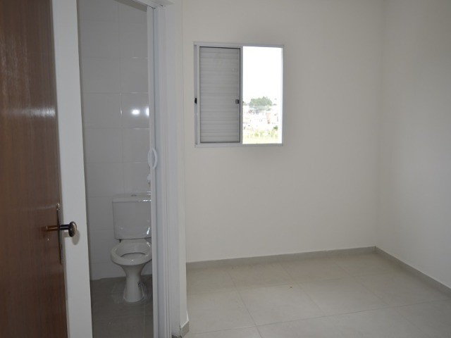 Casa à venda com 2 quartos, 57m² - Foto 15