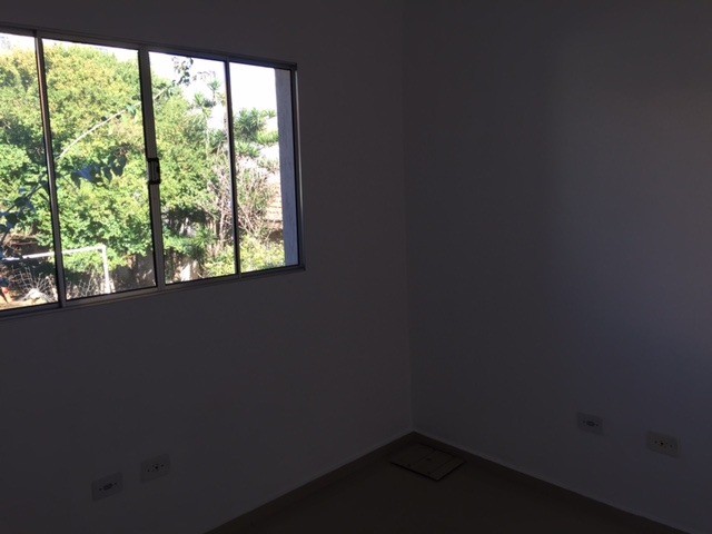 Casa para alugar com 3 quartos, 77m² - Foto 9