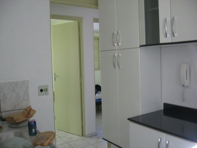 Apartamento à venda com 2 quartos, 45m² - Foto 2