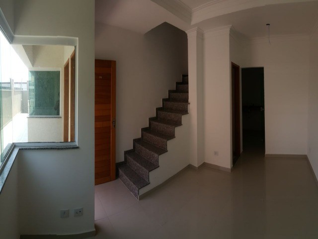 Casa à venda com 2 quartos, 70m² - Foto 3