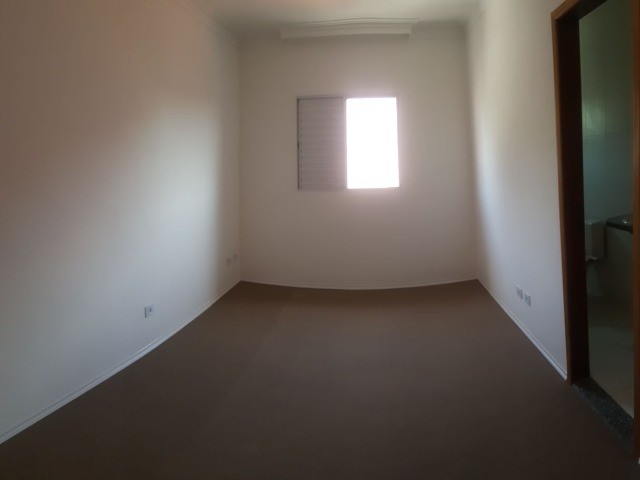 Casa à venda com 2 quartos, 70m² - Foto 9