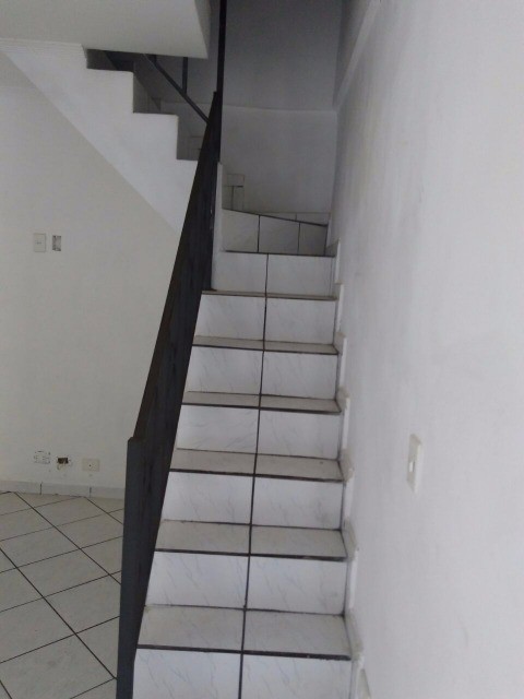 Casa à venda com 1 quarto, 100m² - Foto 12