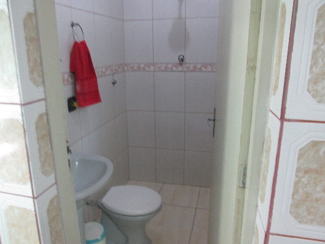 Casa à venda com 2 quartos, 250m² - Foto 22