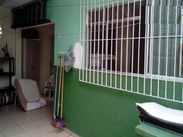 Casa à venda com 3 quartos, 100m² - Foto 27