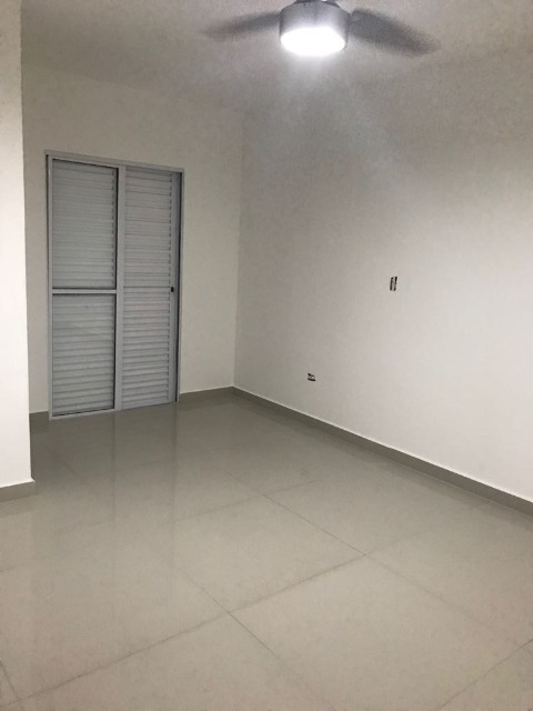 Casa para alugar com 3 quartos, 250m² - Foto 7