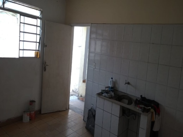 Casa para alugar com 3 quartos, 250m² - Foto 17