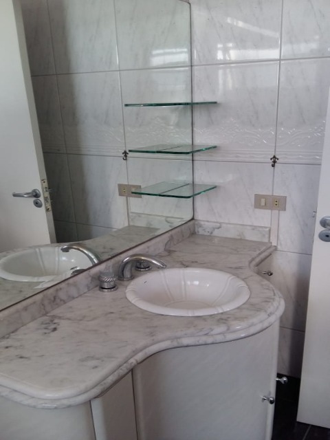 Apartamento à venda com 2 quartos, 105m² - Foto 3