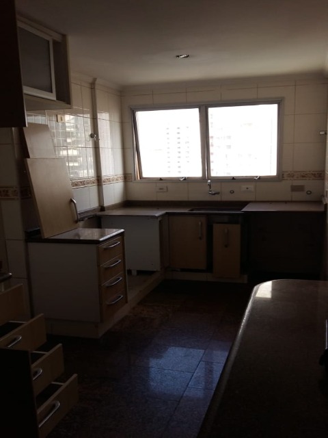 Apartamento à venda com 2 quartos, 105m² - Foto 15