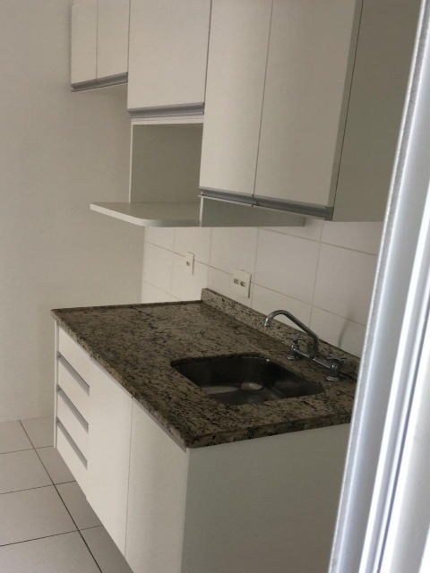 Apartamento para alugar com 3 quartos, 67m² - Foto 6