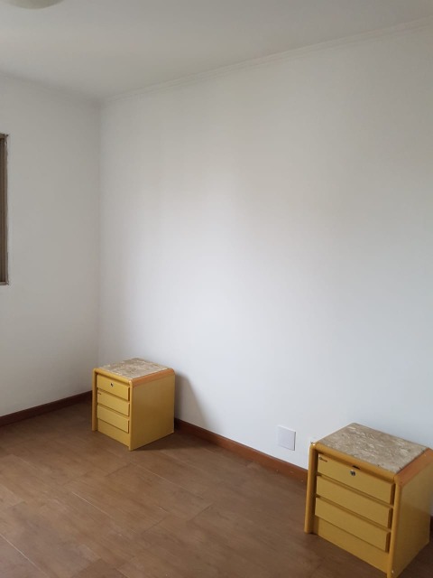 Apartamento para alugar com 3 quartos, 76m² - Foto 8