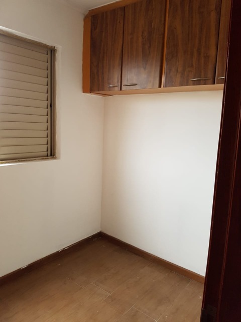 Apartamento para alugar com 3 quartos, 76m² - Foto 15