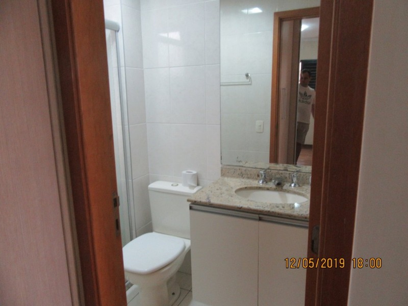 Apartamento para alugar com 2 quartos, 67m² - Foto 9