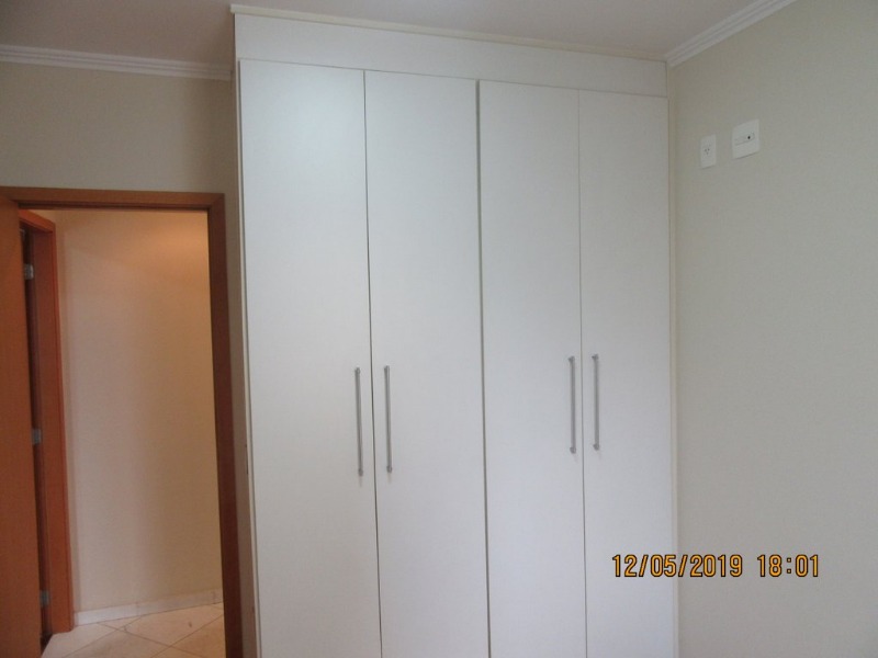 Apartamento para alugar com 2 quartos, 67m² - Foto 12