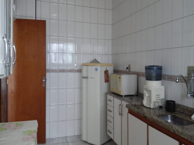 Apartamento à venda com 1 quarto, 58m² - Foto 2