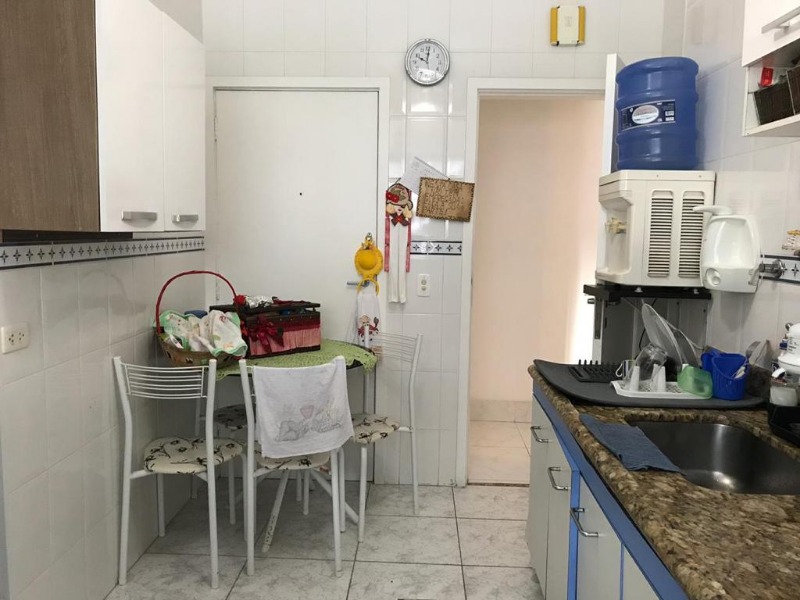 Apartamento para alugar com 2 quartos, 95m² - Foto 11