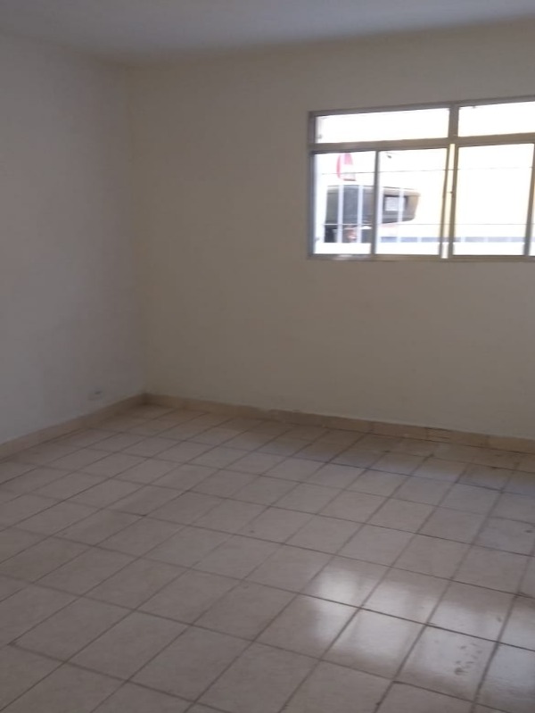 Casa para alugar com 1 quarto, 65m² - Foto 15