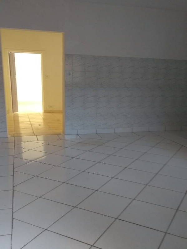 Casa para alugar com 1 quarto, 65m² - Foto 17