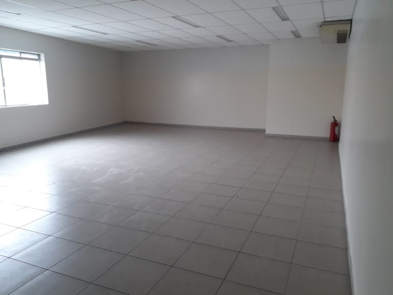 Depósito-Galpão-Armazém para alugar, 680m² - Foto 10