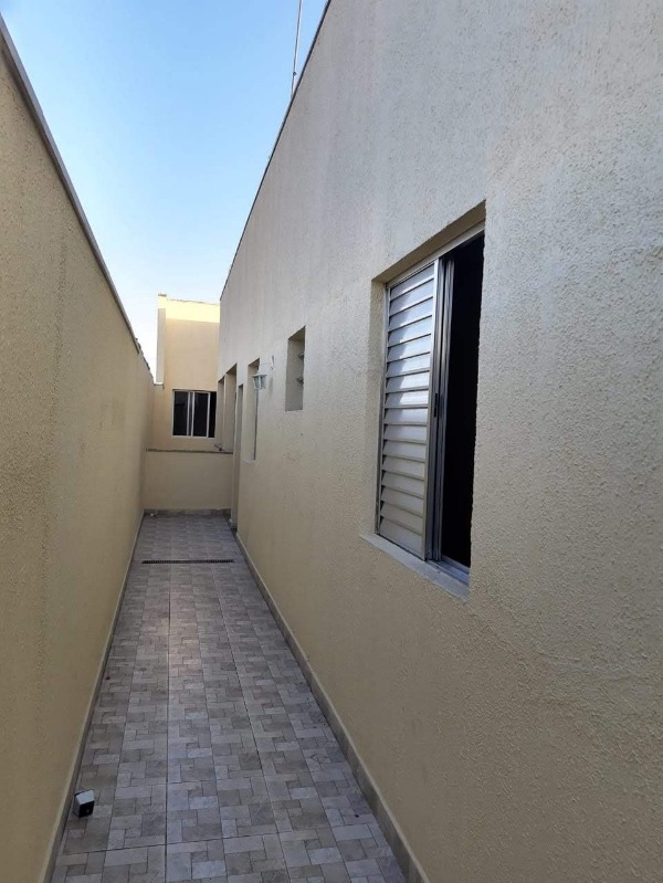 Casa à venda com 3 quartos, 200m² - Foto 4