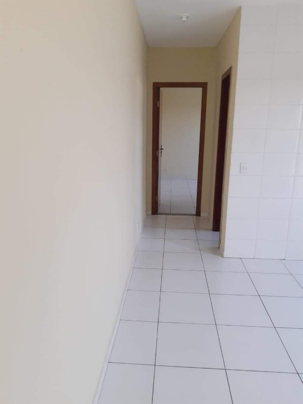 Casa à venda com 3 quartos, 200m² - Foto 7