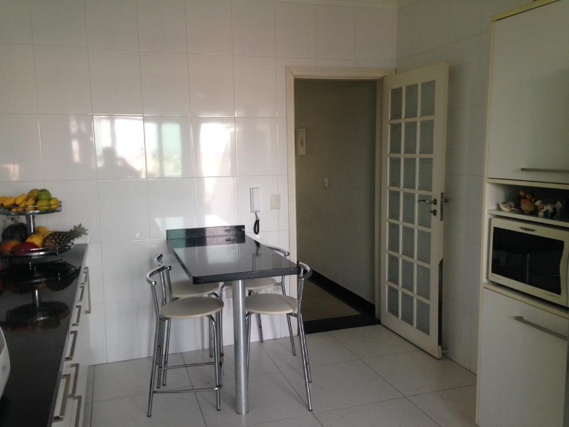 Casa à venda com 3 quartos, 200m² - Foto 69