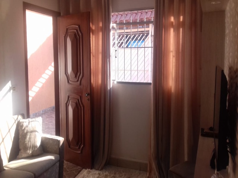 Casa à venda com 2 quartos, 300m² - Foto 5