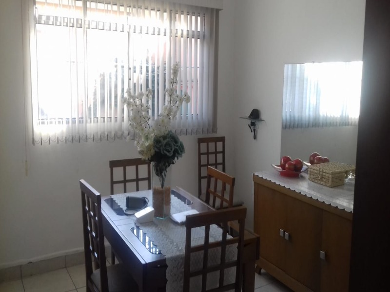 Casa à venda com 2 quartos, 300m² - Foto 6