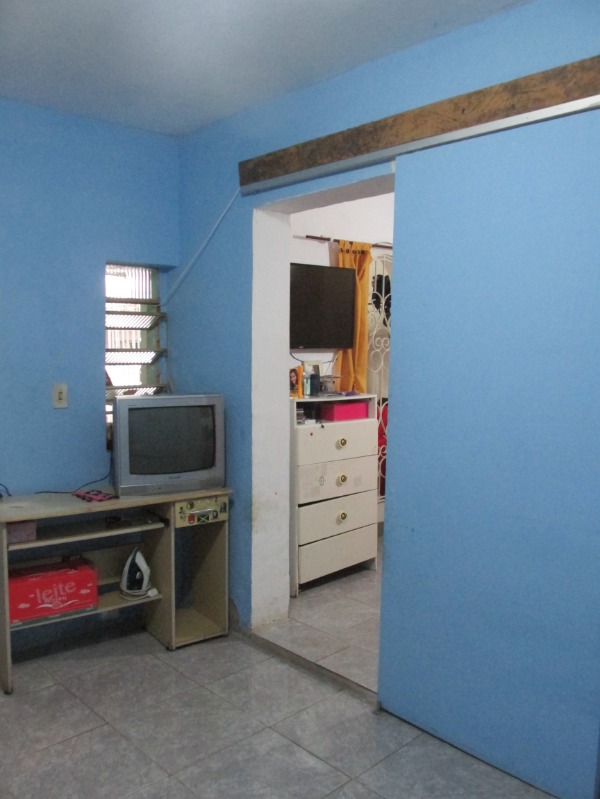 Casa à venda com 1 quarto, 200m² - Foto 5