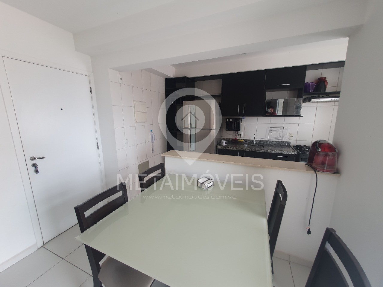 Apartamento à venda com 2 quartos, 67m² - Foto 2