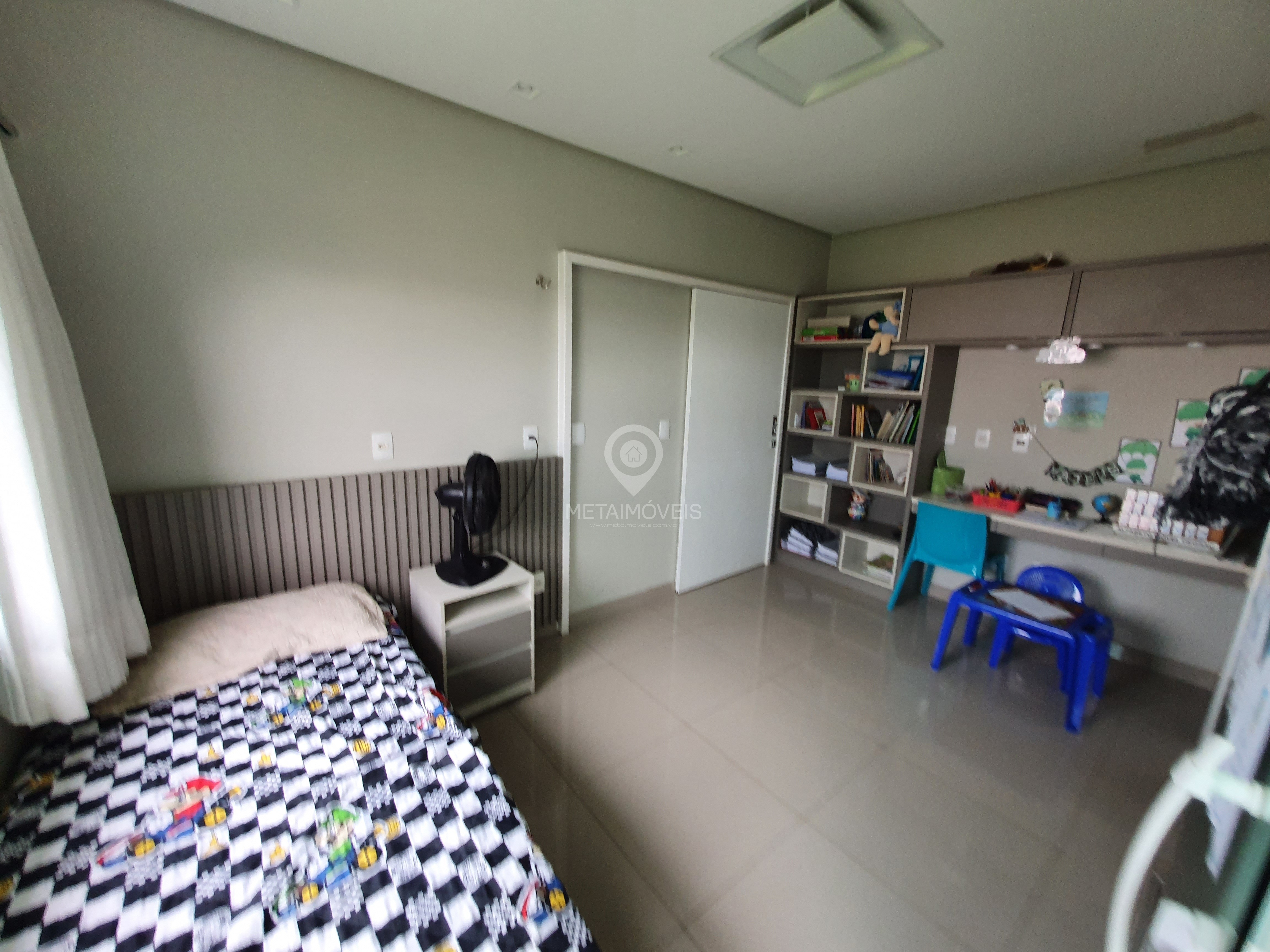Casa de Condomínio para alugar com 4 quartos, 247m² - Foto 19