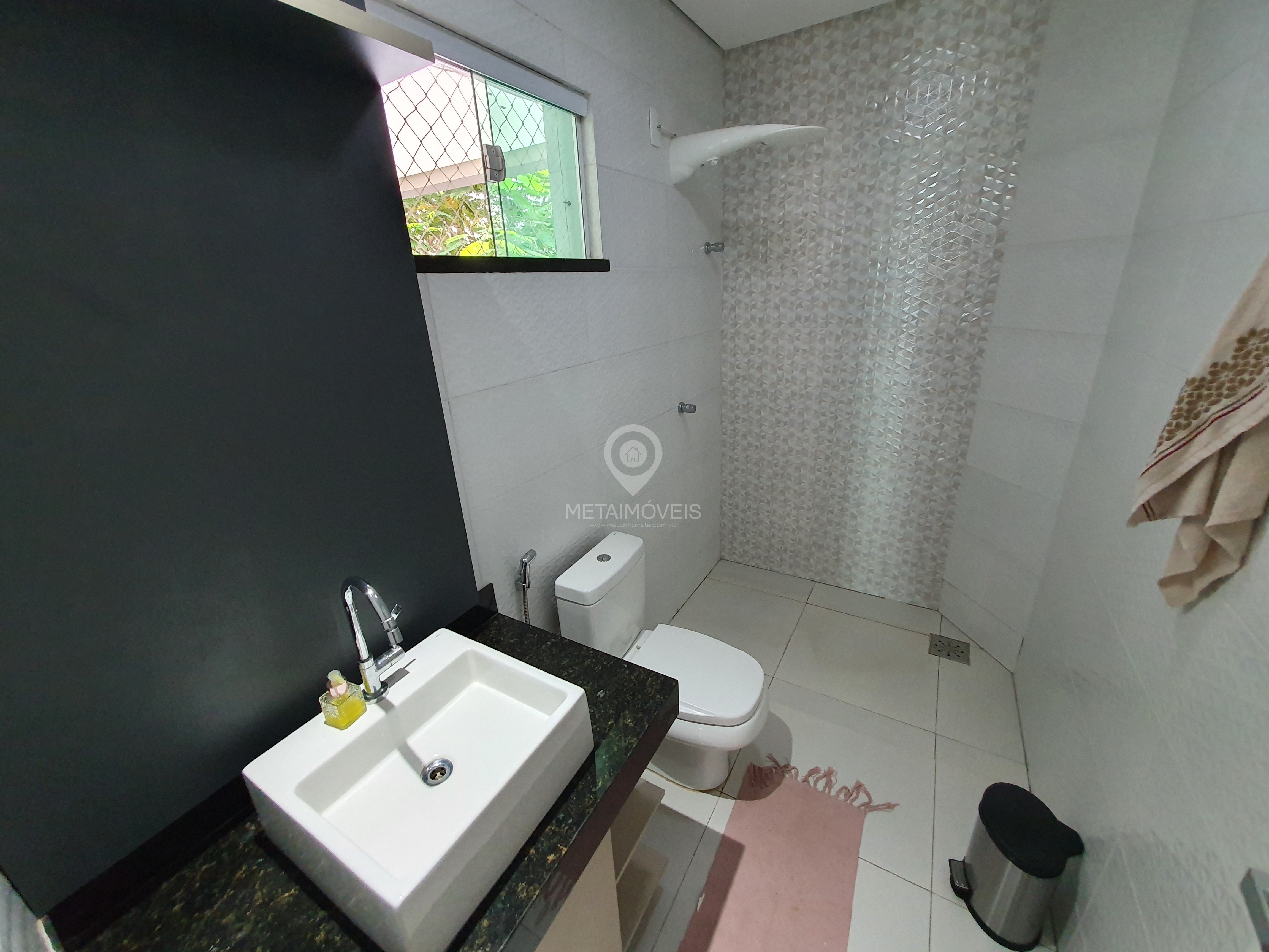 Casa de Condomínio para alugar com 4 quartos, 247m² - Foto 16