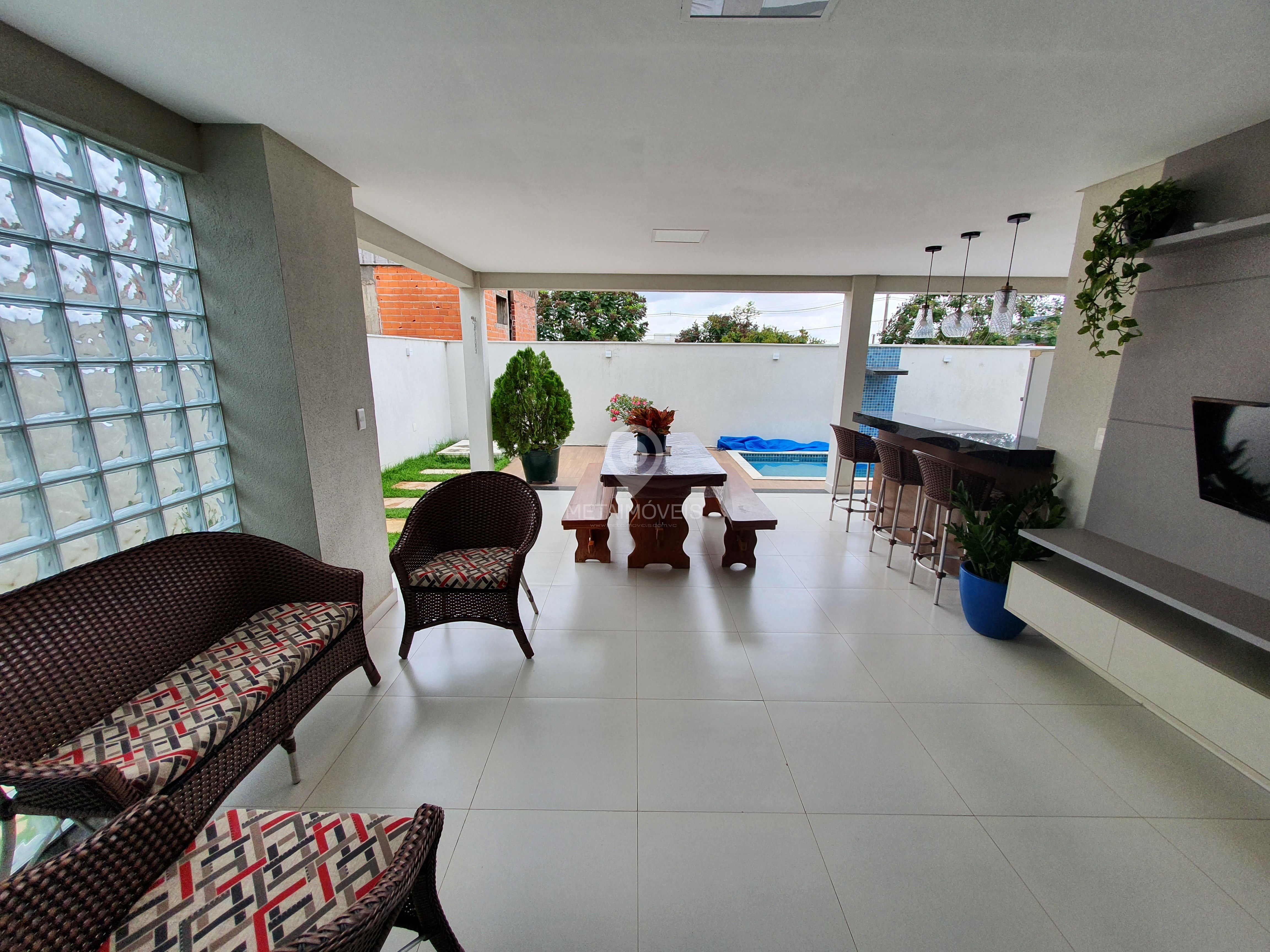 Casa de Condomínio para alugar com 4 quartos, 247m² - Foto 5
