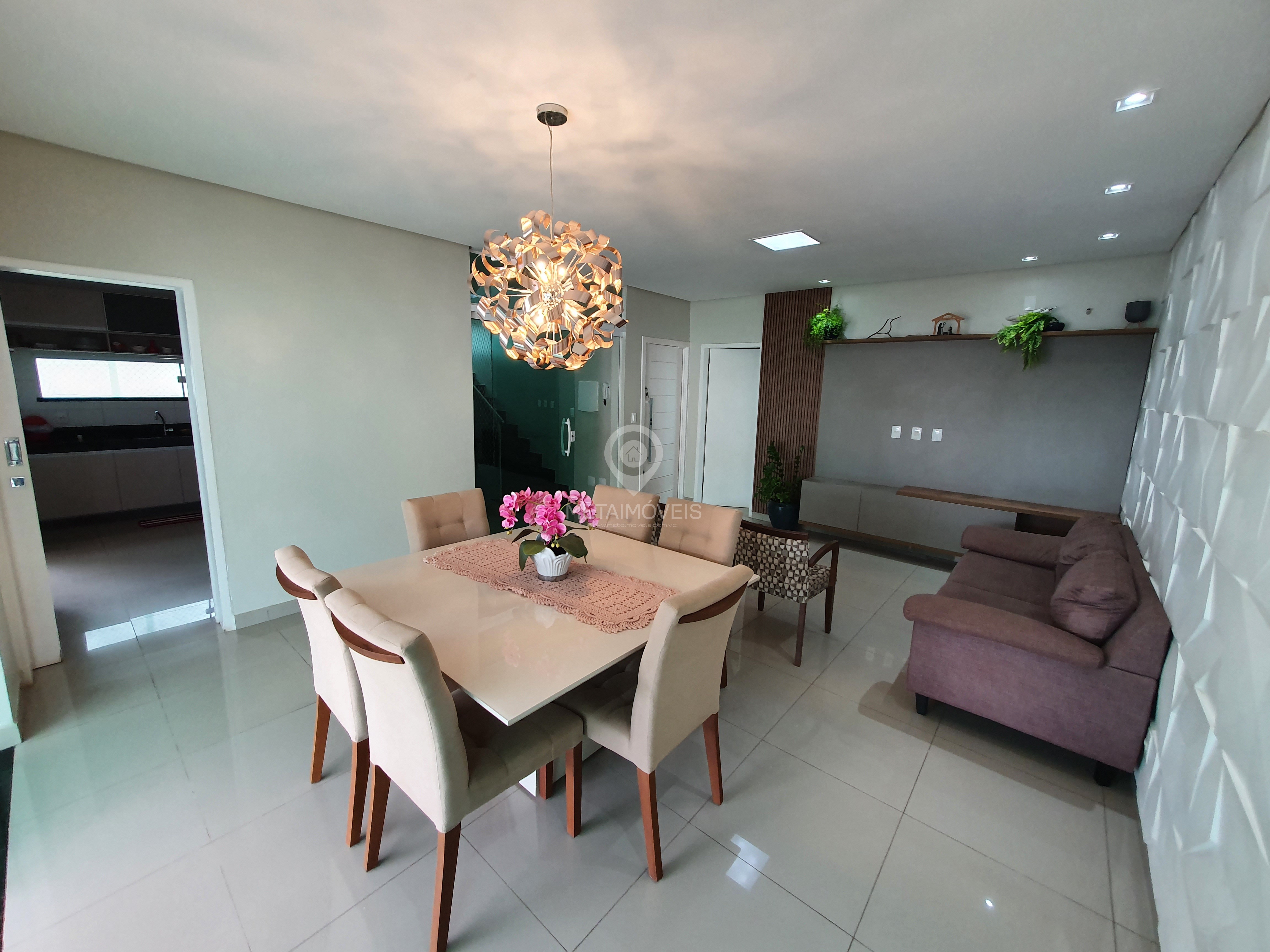 Casa de Condomínio para alugar com 4 quartos, 247m² - Foto 4