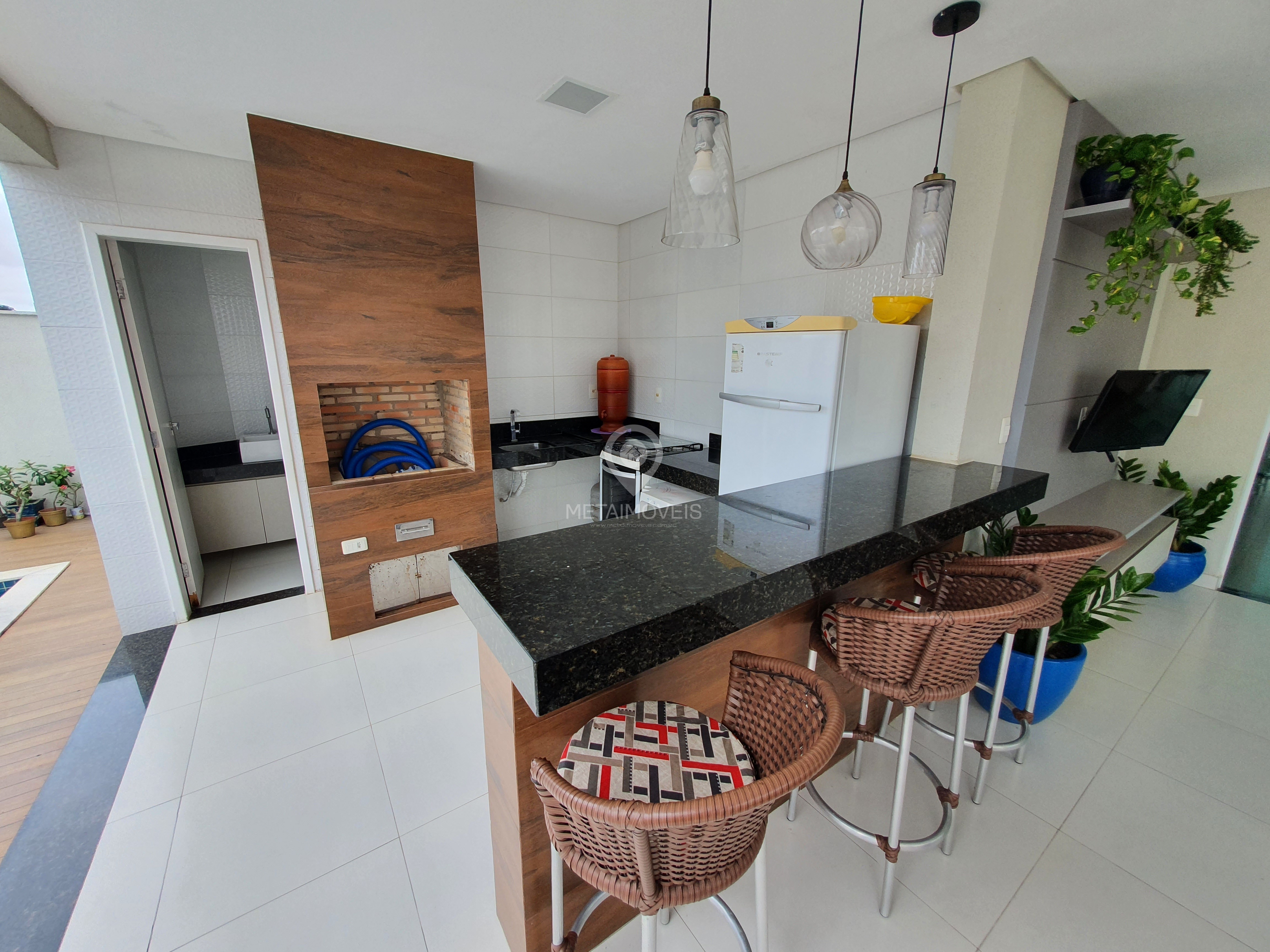 Casa de Condomínio para alugar com 4 quartos, 247m² - Foto 10