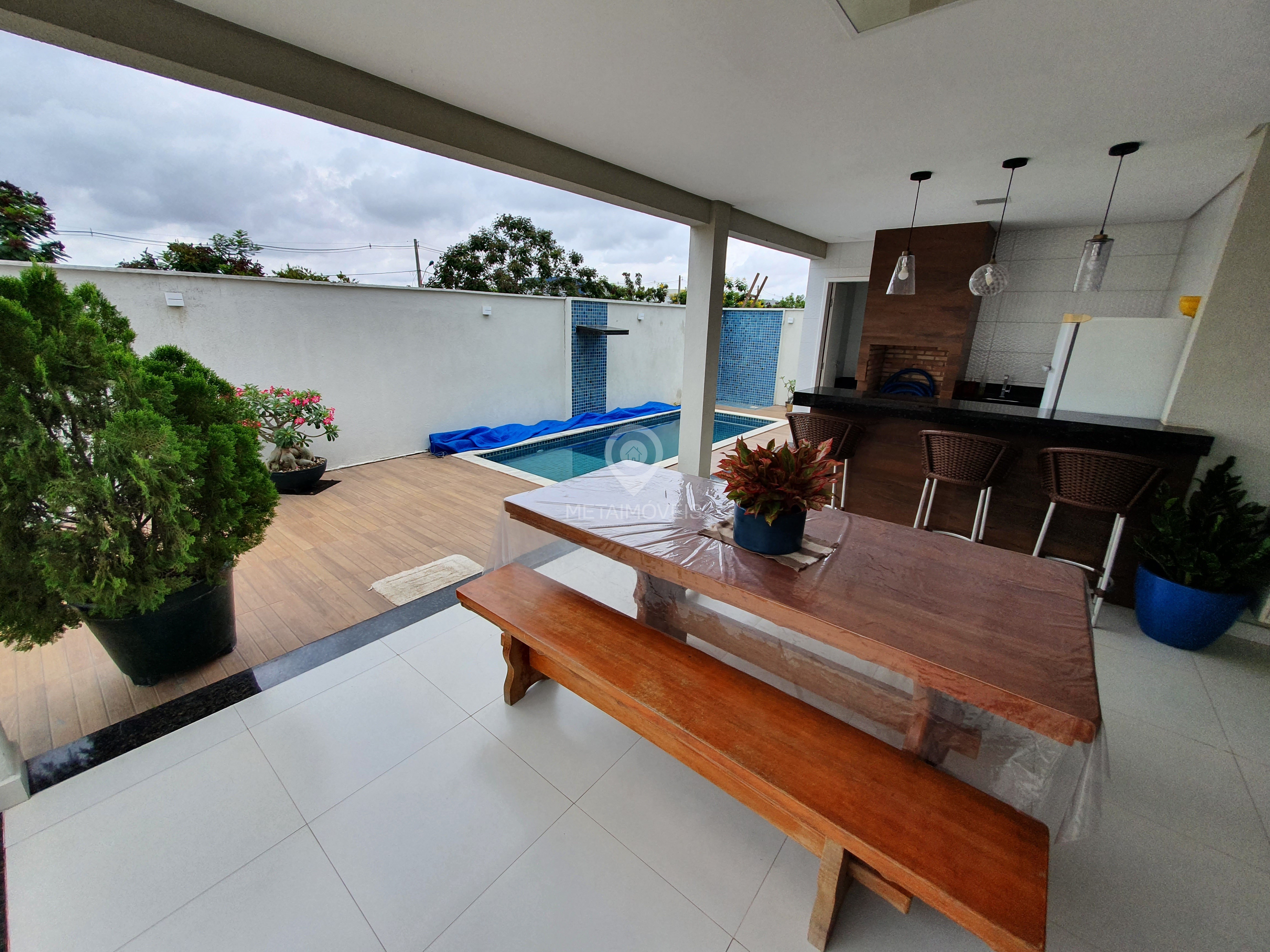 Casa de Condomínio para alugar com 4 quartos, 247m² - Foto 6