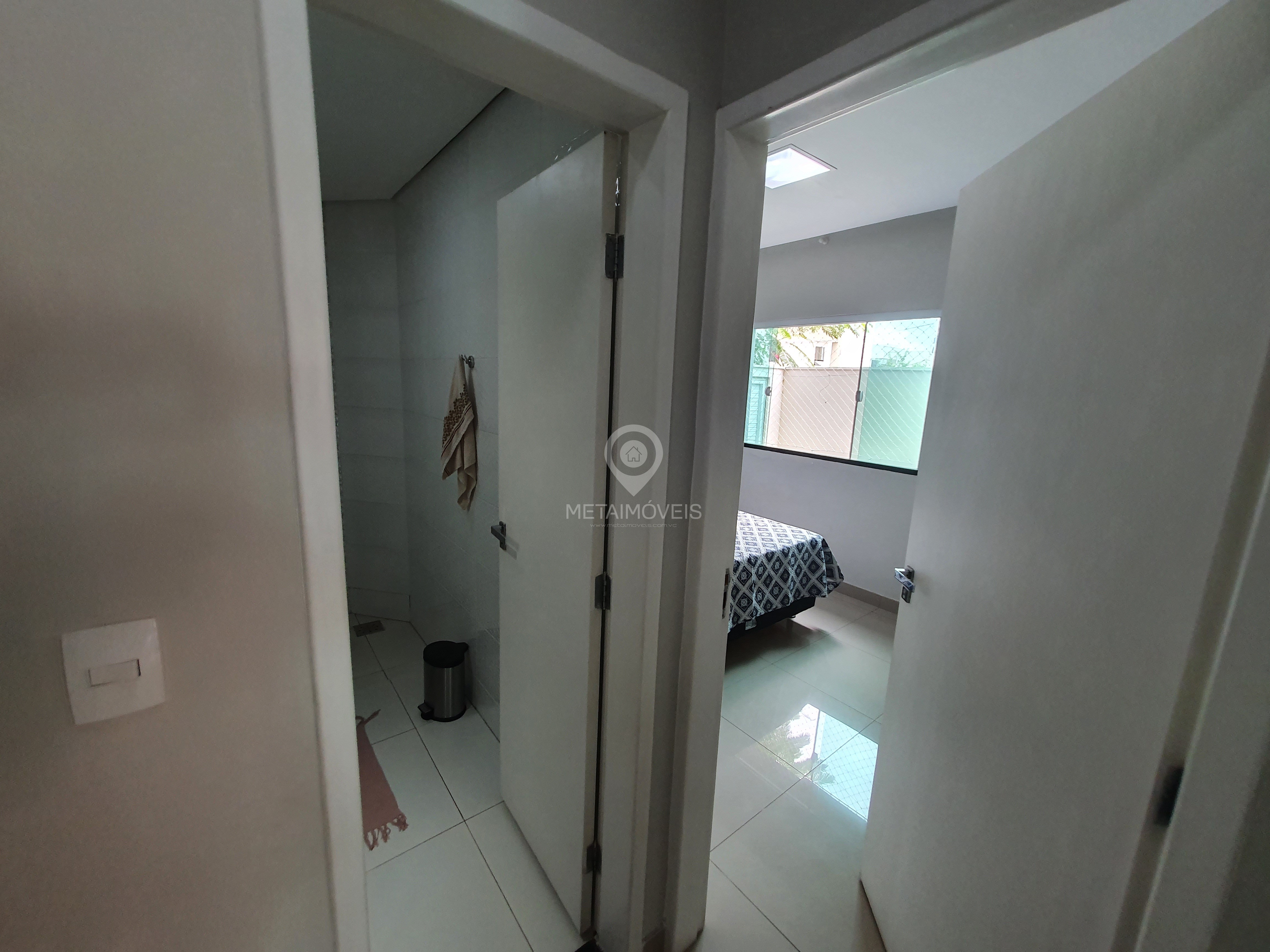 Casa de Condomínio para alugar com 4 quartos, 247m² - Foto 11