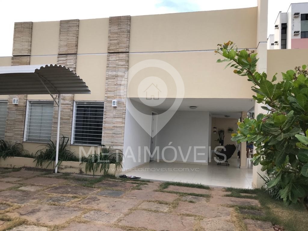 Casa à venda com 4 quartos, 490m² - Foto 1