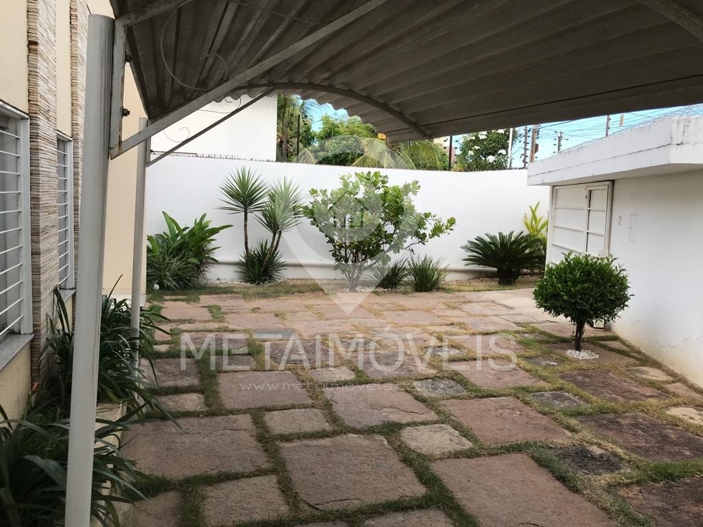 Casa à venda com 4 quartos, 490m² - Foto 3