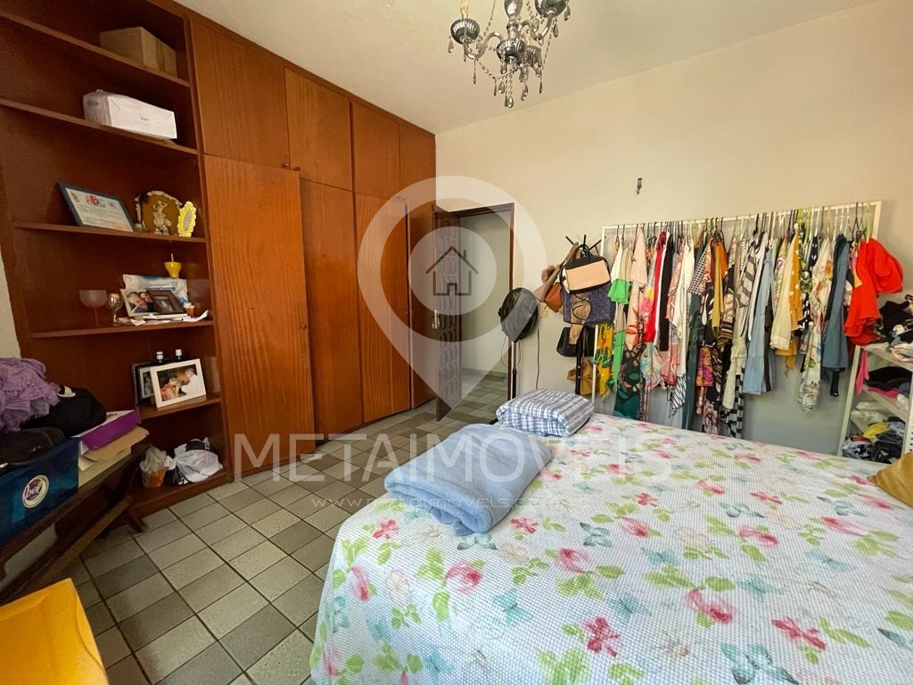 Casa à venda com 4 quartos, 1000m² - Foto 28