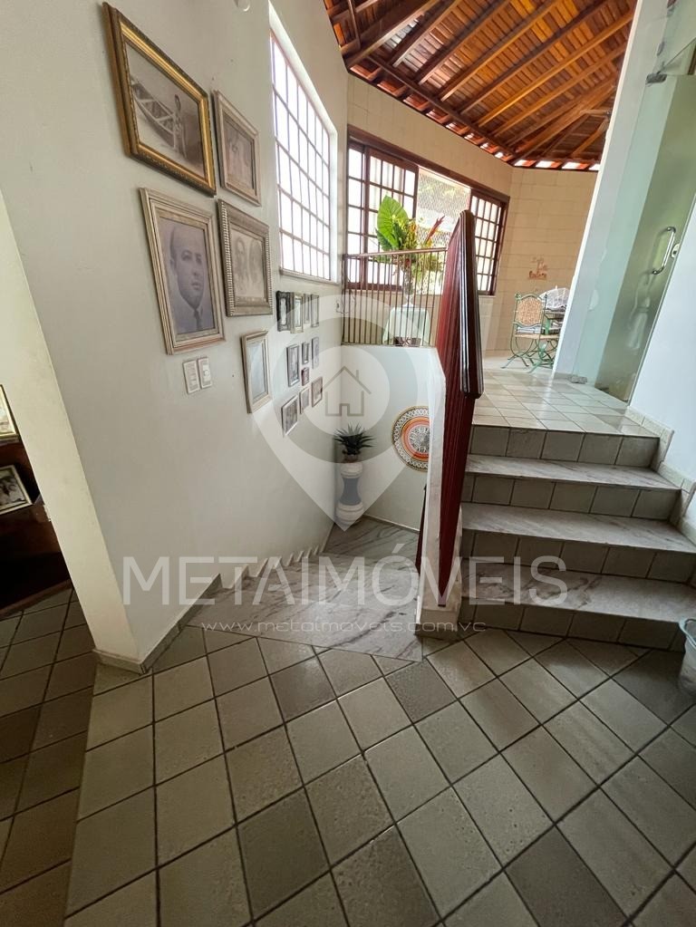 Casa à venda com 4 quartos, 1000m² - Foto 15