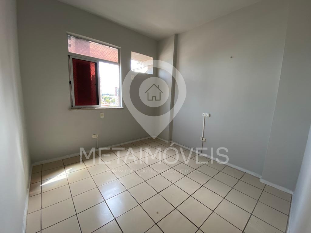 Apartamento à venda com 3 quartos, 94m² - Foto 2