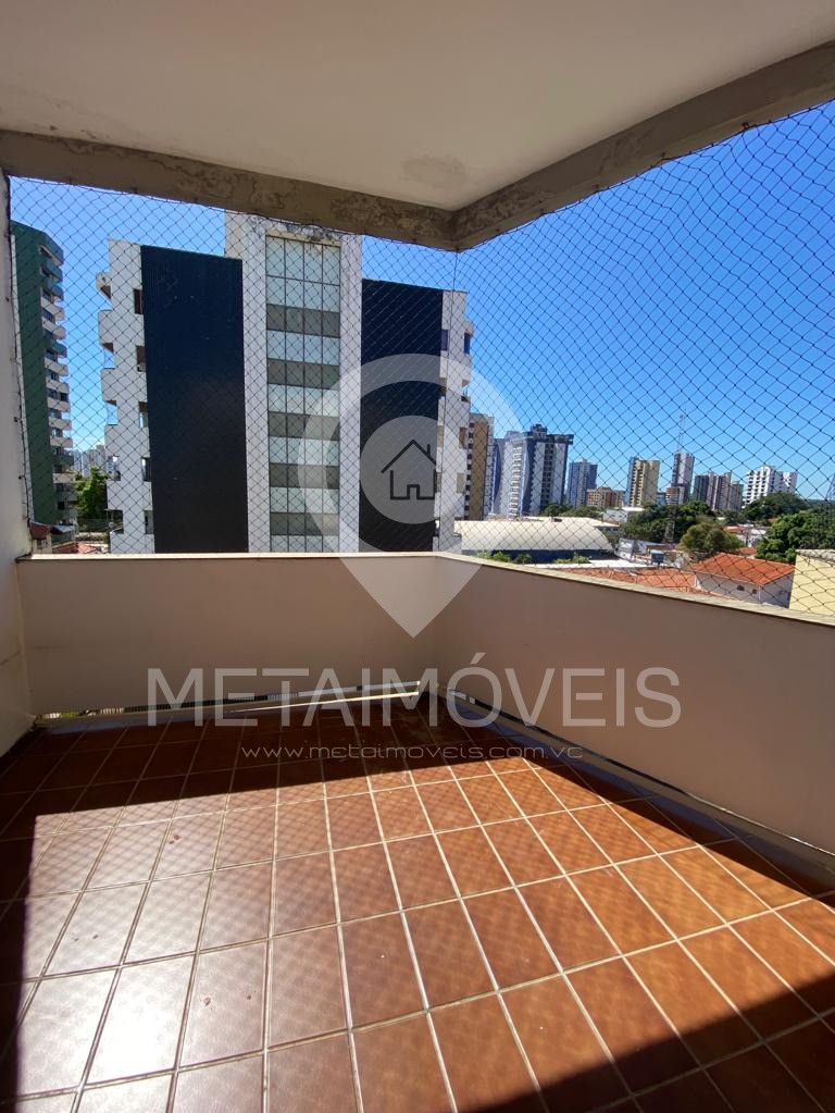 Apartamento à venda com 3 quartos, 155m² - Foto 3