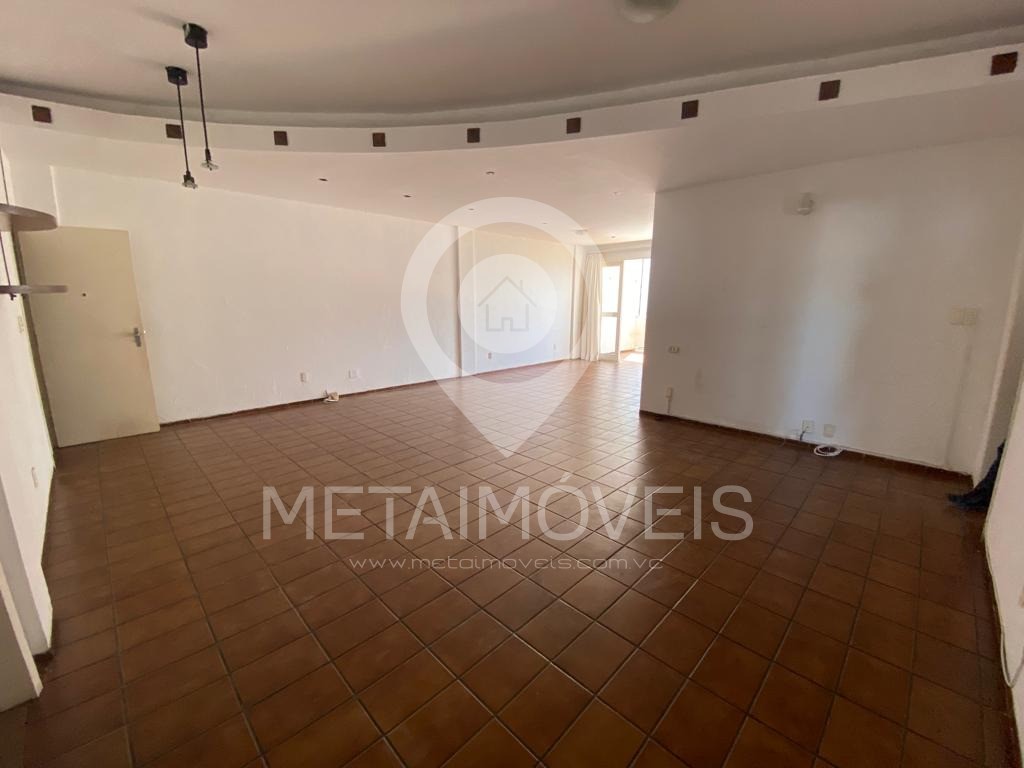 Apartamento à venda com 3 quartos, 155m² - Foto 4