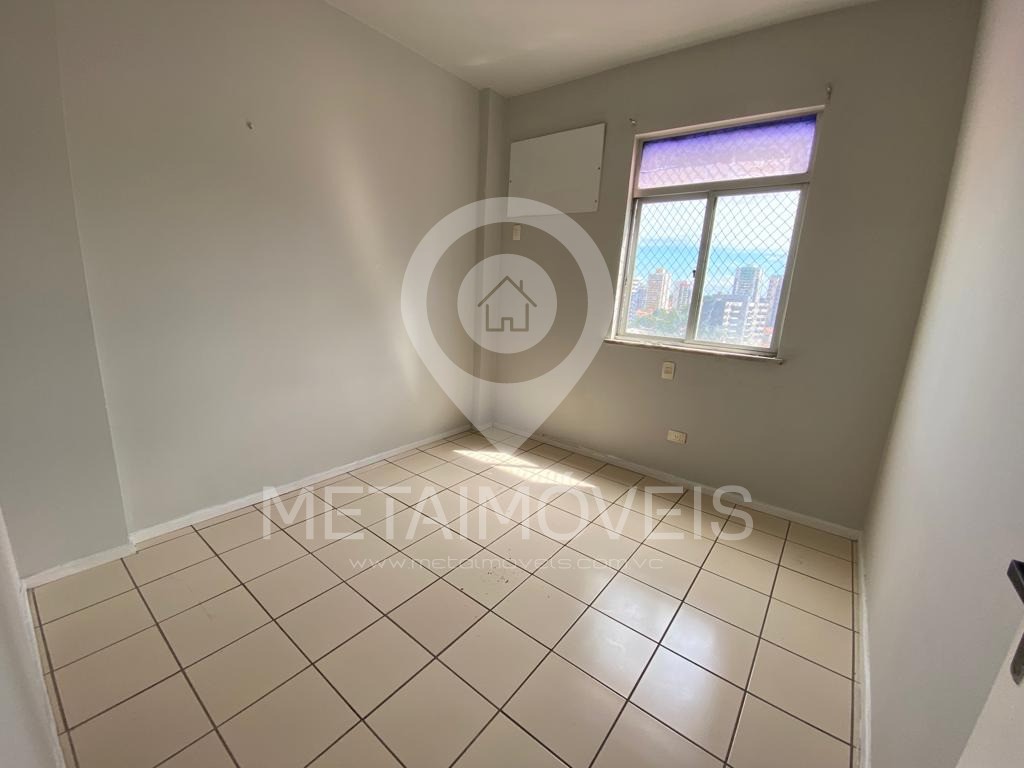 Apartamento à venda com 3 quartos, 94m² - Foto 3